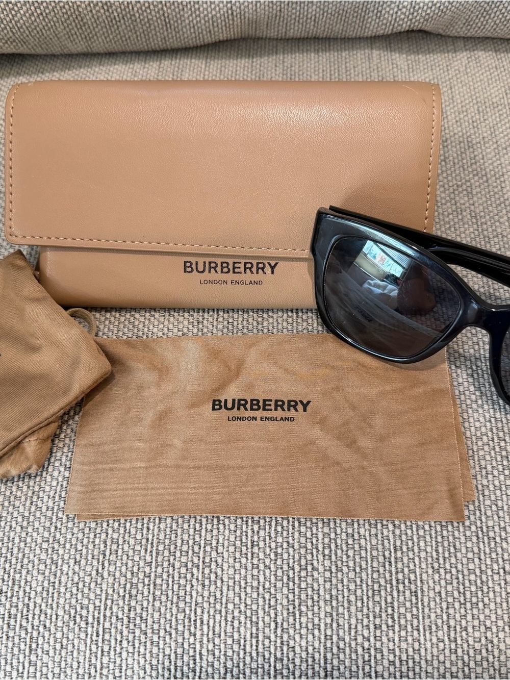 Authentic Burberry Sunglasses - Picture 7 of 7